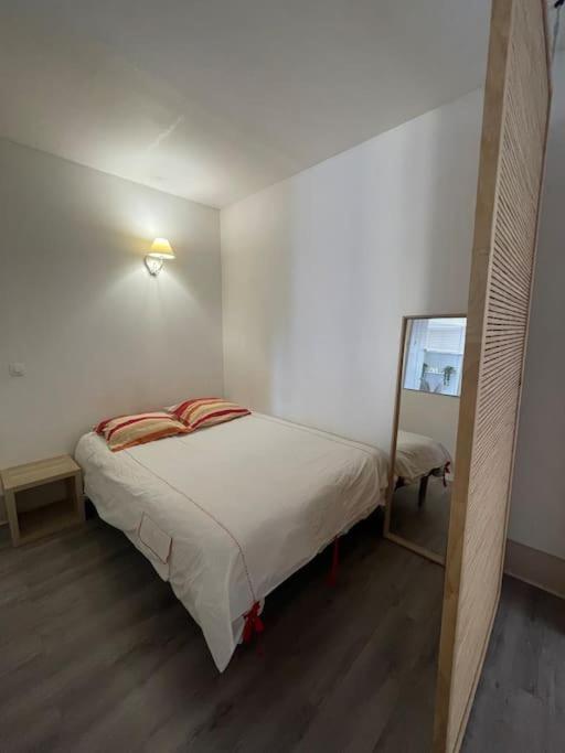 - Centre Apartment